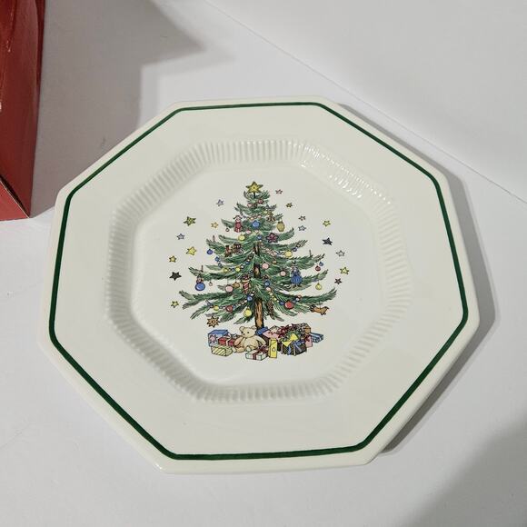 Nikko Christmastime Dinner Plate Set of 4 Original Box Octogon - Picture 8 of 12
